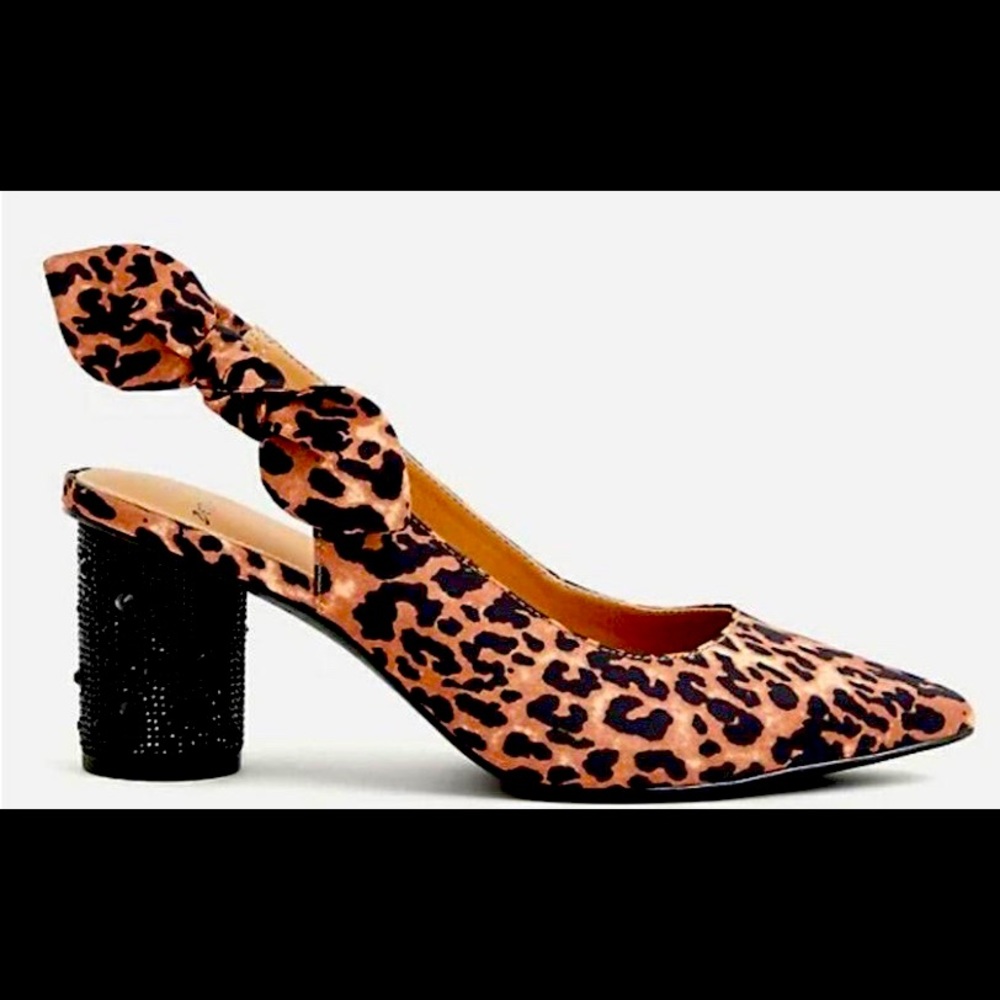 NEW Betsey Johnson Leopard Pumps